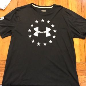Under Armour T-shirt